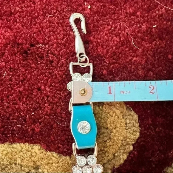 Teen Girl's Rhinestone Floral Design with Turquoise Leather Tabs Chainlink Belt - Picture 14 of 14